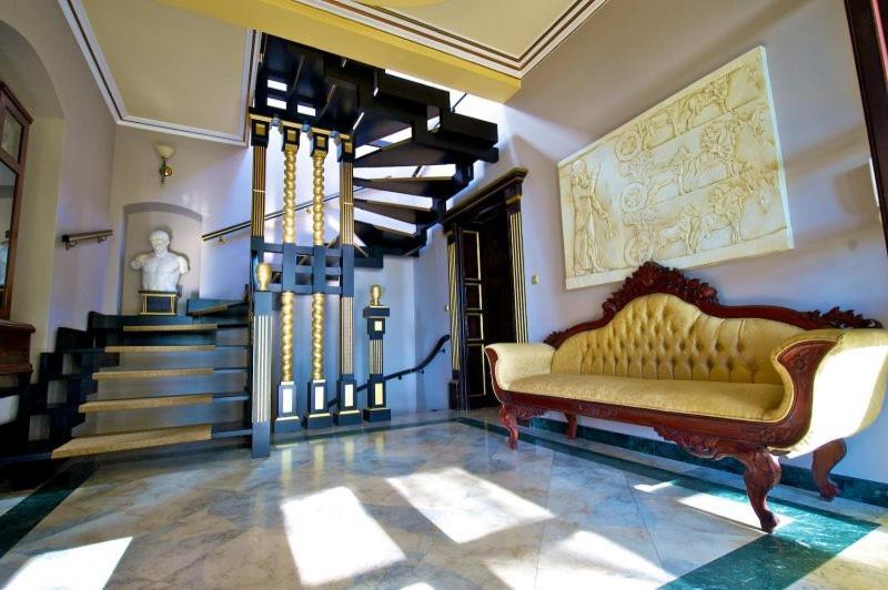 Palac W Malkowie Warta Εξωτερικό φωτογραφία